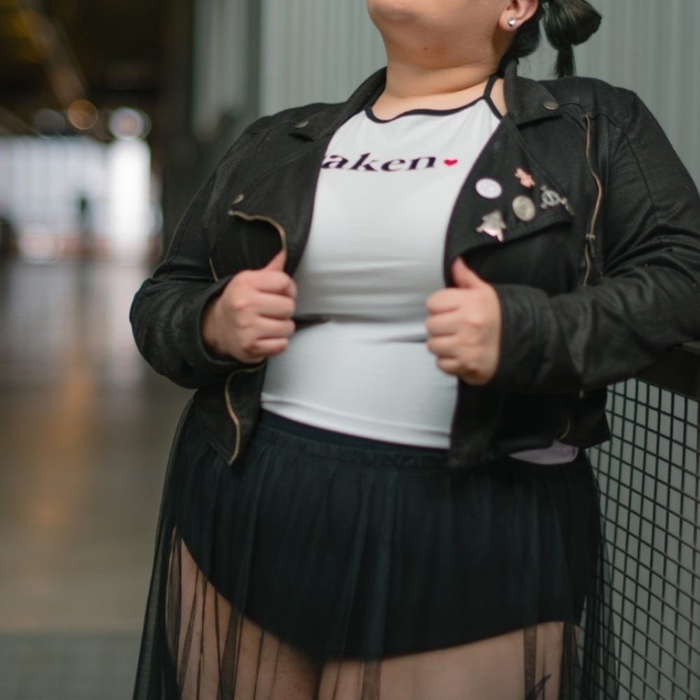 "Taken" Top - Forever 21 - 3x